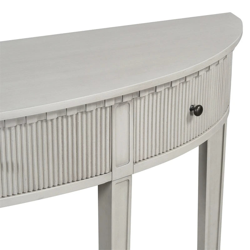 U-Style : Caractéristiques distinctives de la console en placage de pin
