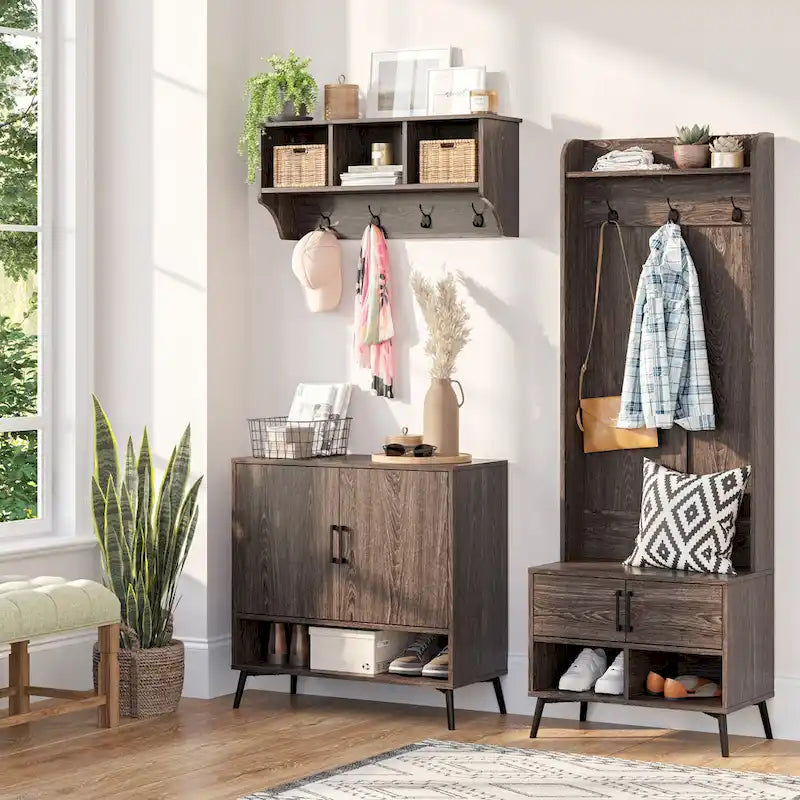 Porte-manteau d'entrée, équipé d'un banc, d'un meuble à chaussures, de patères et de compartiments de rangement – grain de bois vieilli.