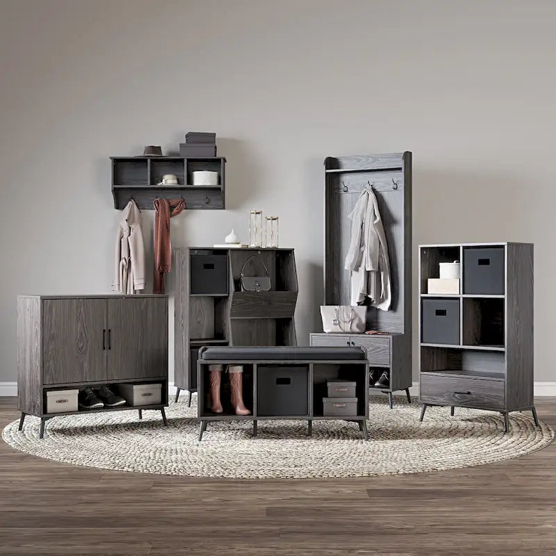Porte-manteau d'entrée, équipé d'un banc, d'un meuble à chaussures, de patères et de compartiments de rangement – grain de bois vieilli.
